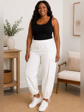 On 34th Utility Barrel Style Relaxed Fit Cinch Ankle Cargo White Pants Size 1X